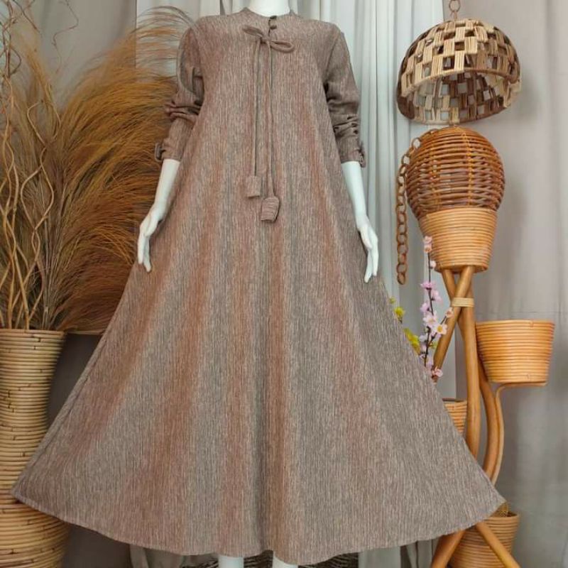 Gamis Elizabeth Lonceng