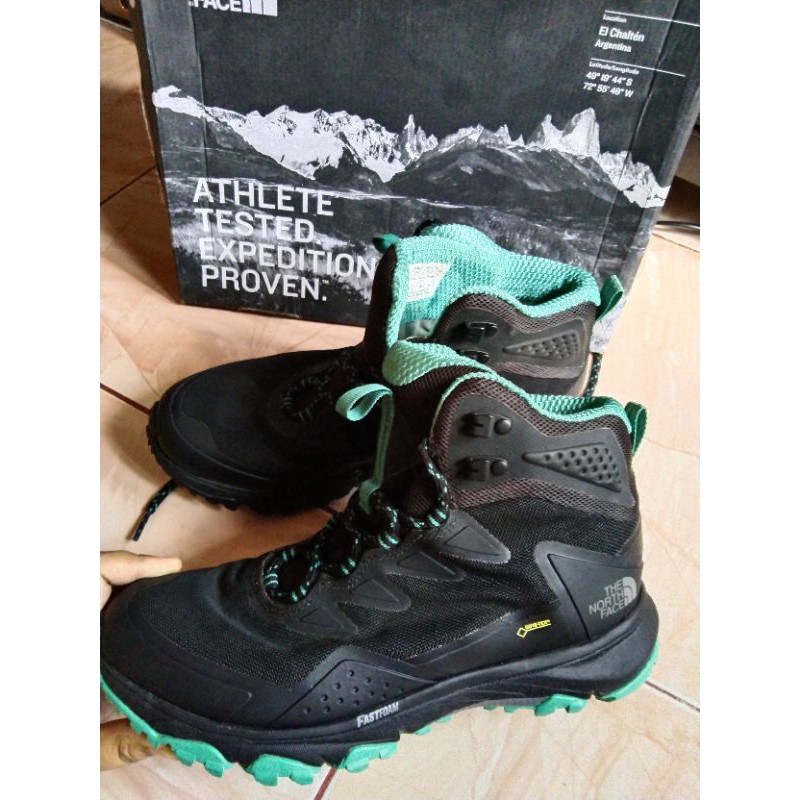 sepatu gunung wanita The north face original