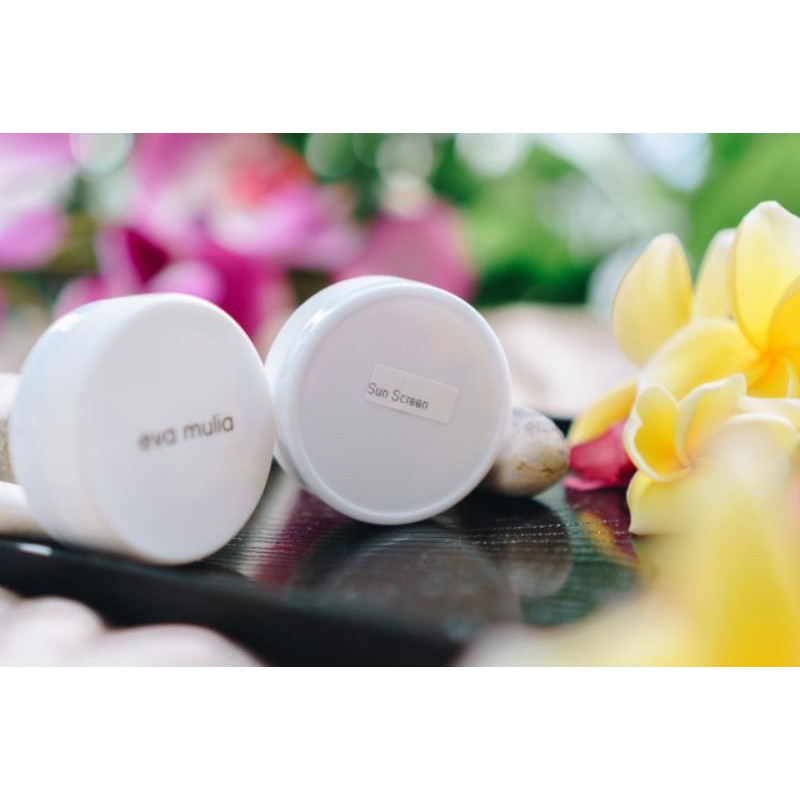 SunScreen Eva Mulia / Pelindung Matahari Eva Mulia