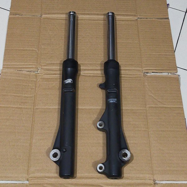shock sok depan beat beat fi Scoopy spacy Vario kanan dan kiri set original