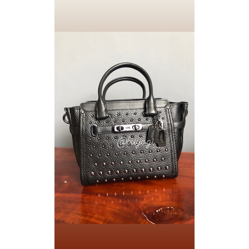 preloved tas coach swagger small