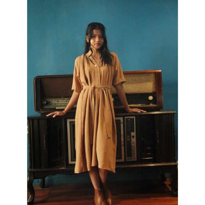 Airflow Midi Dress | gaun simple wanita
