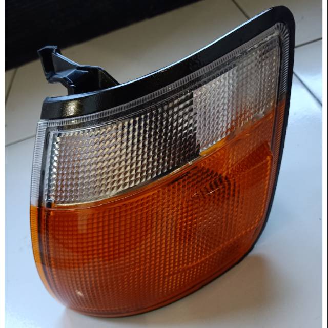 Lampu sein kijang kapsul 97