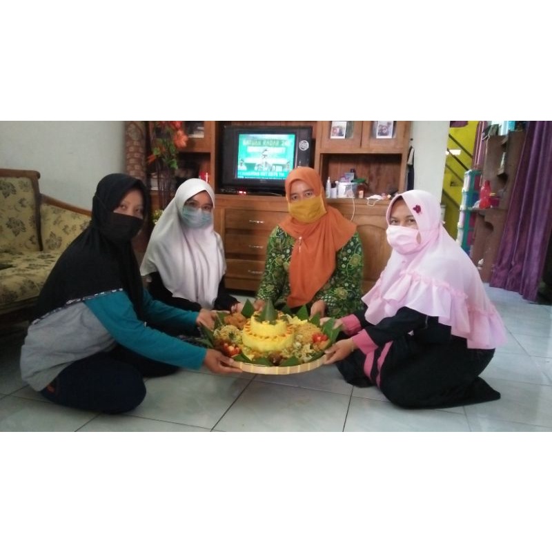 

Tumpeng Ulang Tahun Hommed