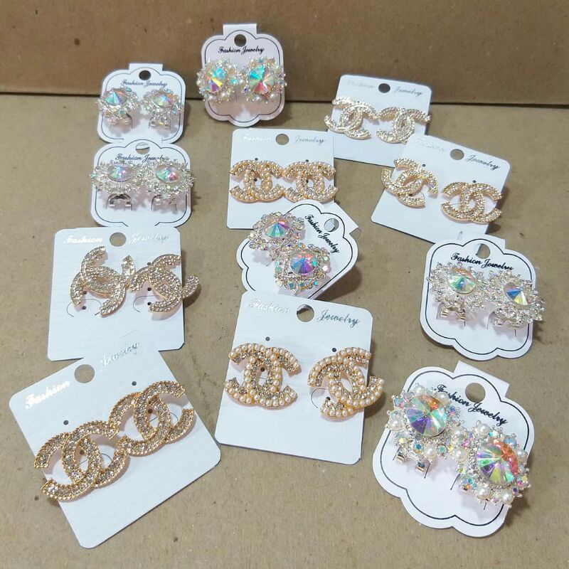 Giwang / Giwang tusuk / giwang wedding / giwang fassion / anting / anting pengantin