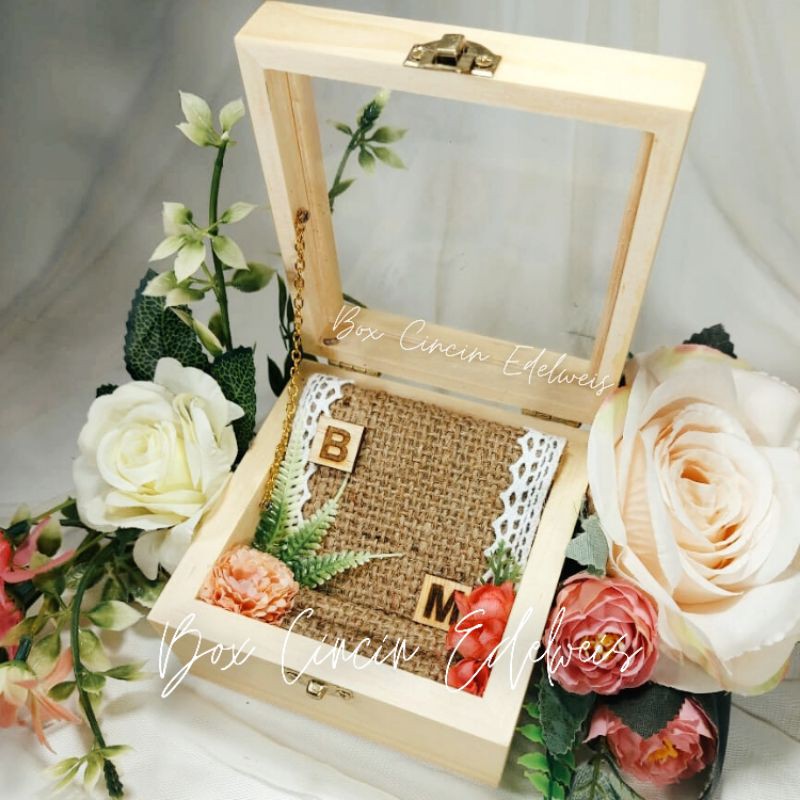 WOOD BOX/ RING BOX/ KOTAK CINCIN