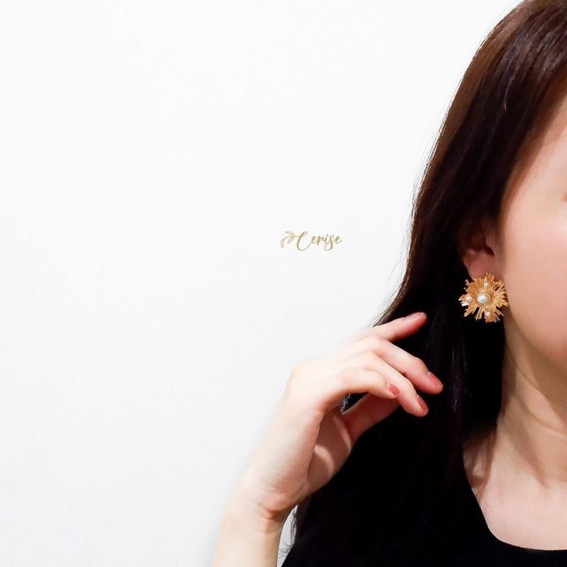 Aranka Earrings | Anting tusuk korea mutiara emas cantik aksesoris wanita trendy stylish