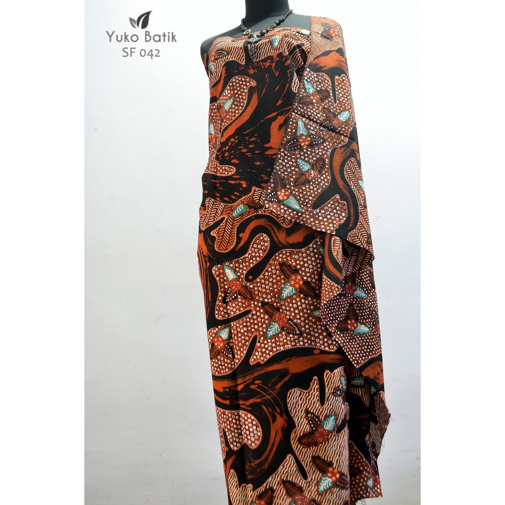 Kain Batik Tulis Motif Abstrak Bunga Kontemporer Sogan Cokelat