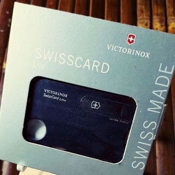 VICTORINOX SWISSCARD LITE ANTRACITE 0.7333.T3 DIBAHARI