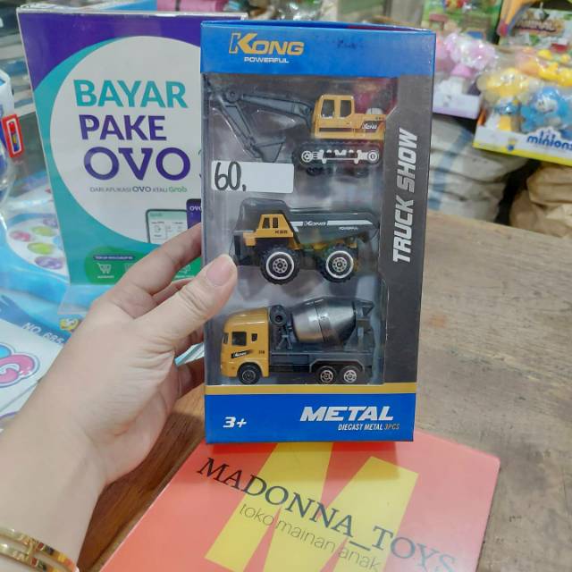 Mainan mobil konstruksi bahan metal dan plastik, mobil polisi, mobil pemadam, mobil tentara, truk