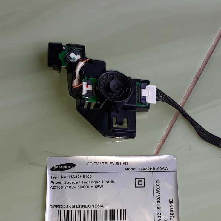 Remote Sensor IR Tombol Samsung UA32H5100 UA32H5100AW 32H5100