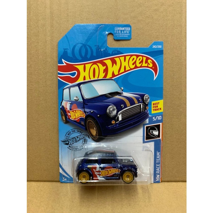 Hotwheels Super Treasure Hunt Morris Mini US Card