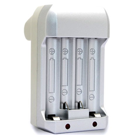 Opus Charger Baterai AA dan AAA 4 slot