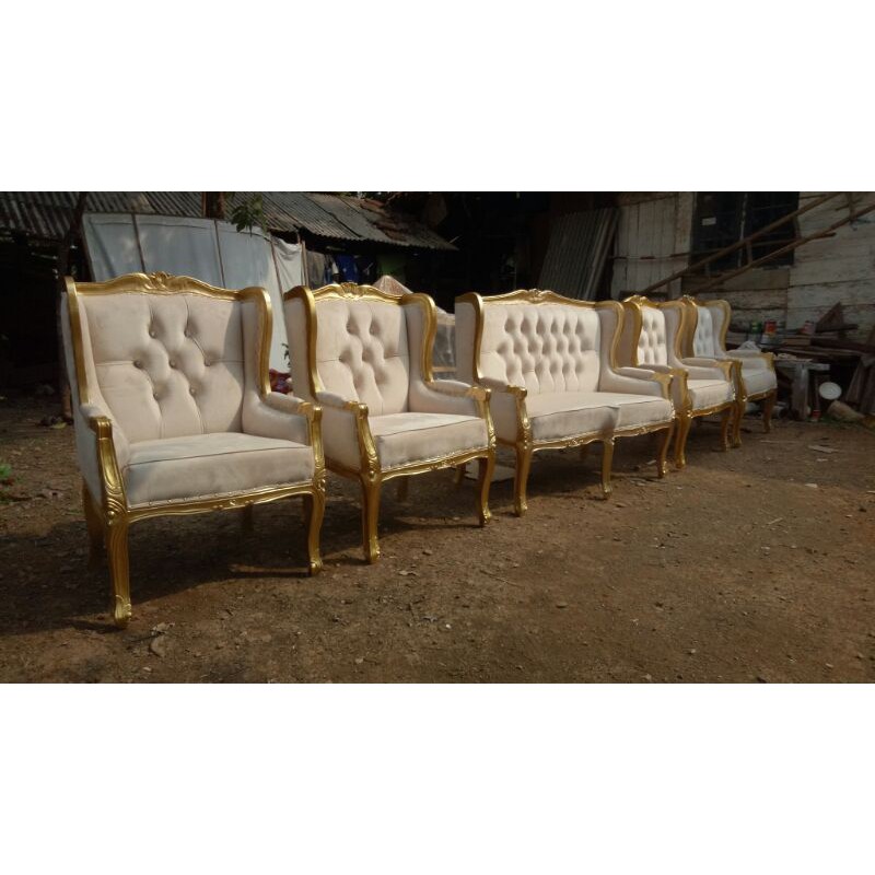 Kursi pelaminan whingschairs ( jati solid & kain bludru )