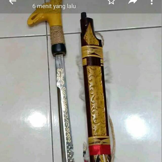 Mandau baja hitam kalimantan