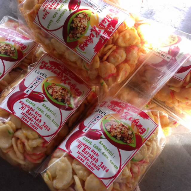 

Krupuk seblak / makanan ringan temen kita santai