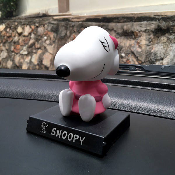 Boneka Figure Miniatur Pajangan Mobil Stand SNOOPY BELLE CHARLIE Goyang Kepala Shacking Head Toy