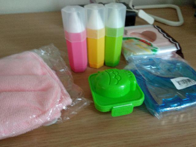 Cetakan Roti Tawar Sandwich Puzzle Dinosaur Butterfly Dolphin Elephant Puppy Love Star Transport