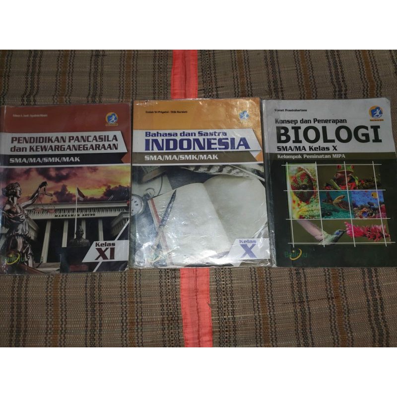 Buku Bailmu Kelas 10 dan 11 Biologi, Bahasa Indonesia,  dan PKn