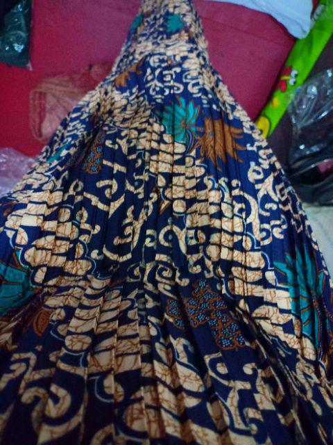 Couple Batik Kenanga Navy/ Rok Prisket Dan Hem