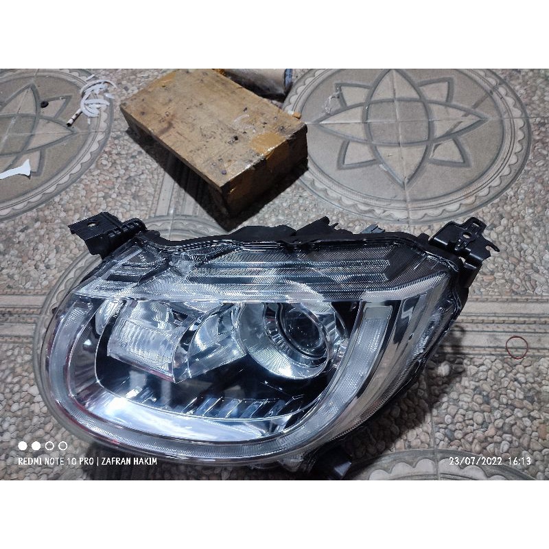 Headlamp Suzuki ignis