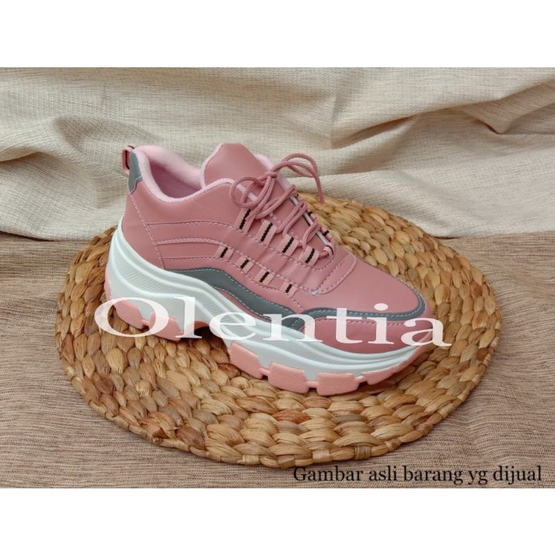 Sepatu Wanita Sneaker tali webing BRB 02