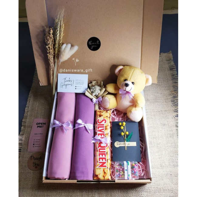 

HAMPERS HIJAB PASHMINA PAKET PURPLE