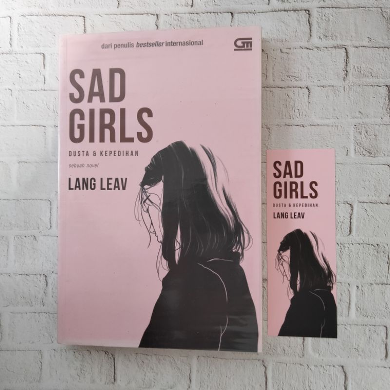 buku bekas sad girl by lang leav