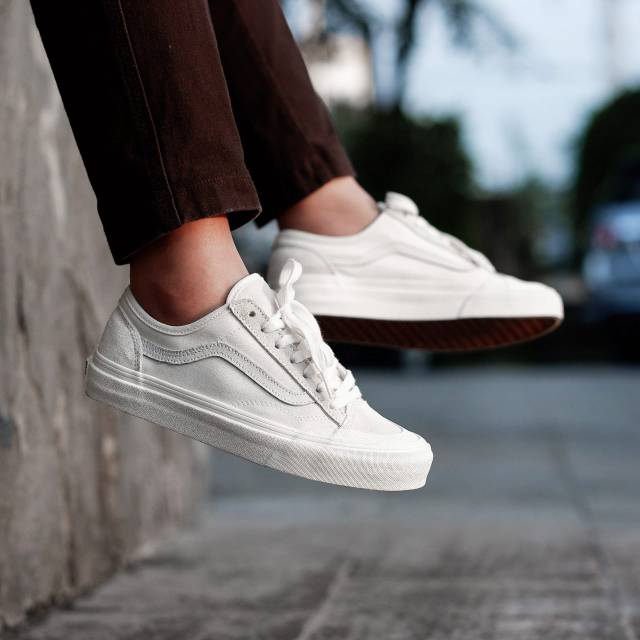 vans style 36 decon marshmallow