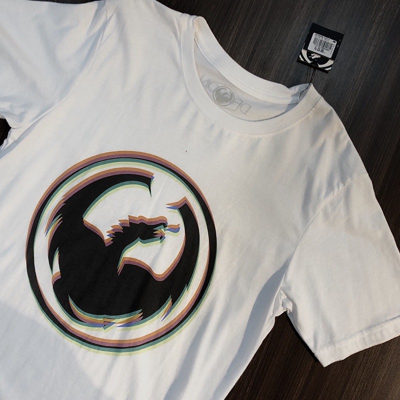 Diskon 80 %  Kaos Dragon Logo Blur ORIGINAL BERGARANSI Planet Surf