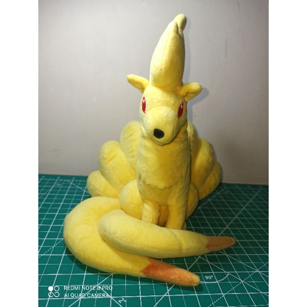 Boneka rubah ekor 9 (kurama)