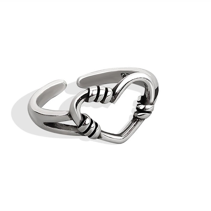 Cincin Bentuk Hati Model Hollow Warna Silver Untuk Wanita