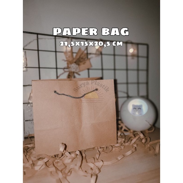 

Paper Bag / Tas Kertas Polos Warna Coklat Ukuran 21,5 x 15 x 20,5 CM (R7)
