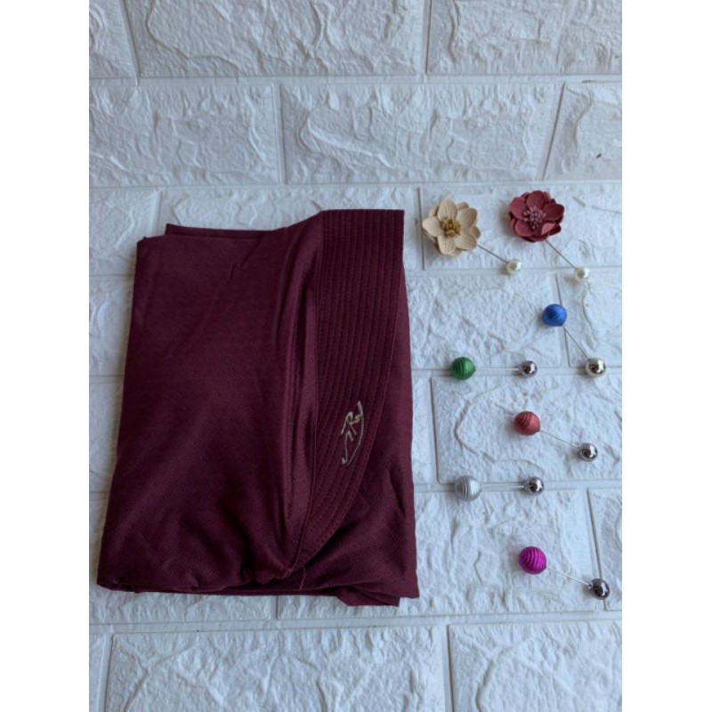 (Original Arey) YUMNA•• Kerudung instan•° Jilbab Instan Jersey-Maroon