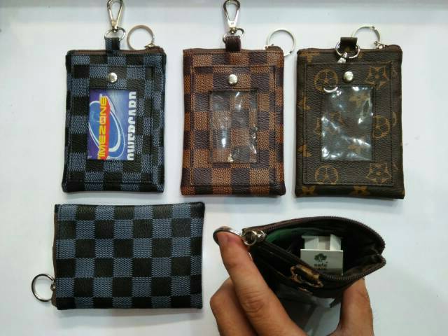 Dompet kecil koin LV