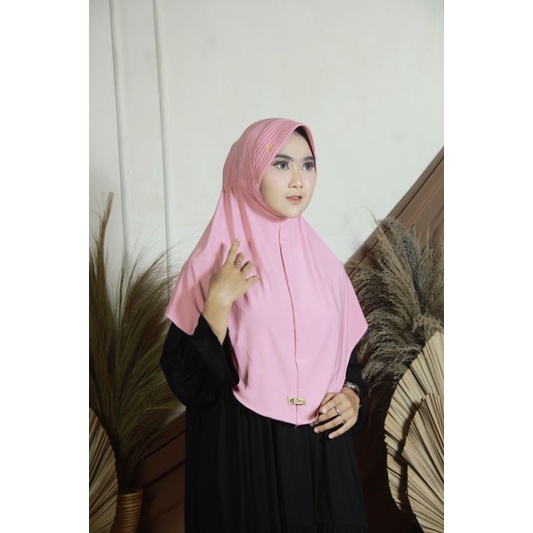 KERUDUNG HIJAB INSTAN BERGO SERUT TALI JERSEY SIZE L BY DESMONDA HIJAB