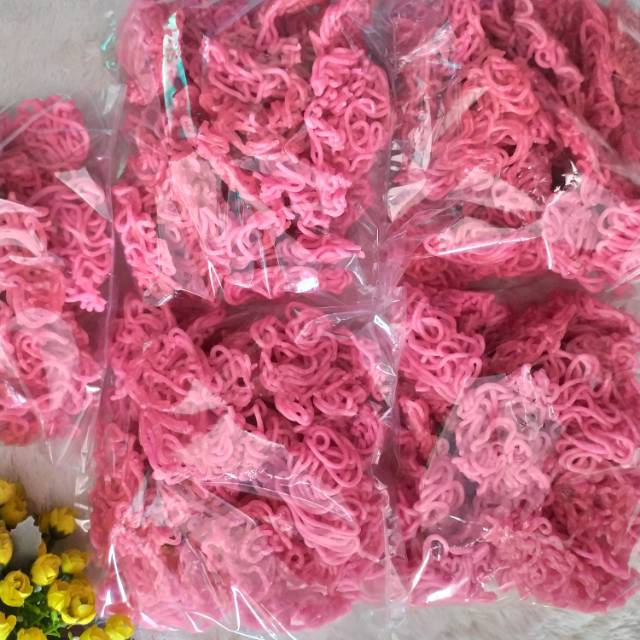 

Krupuk Petulo Mentah Khas Jember Gurih Renyah