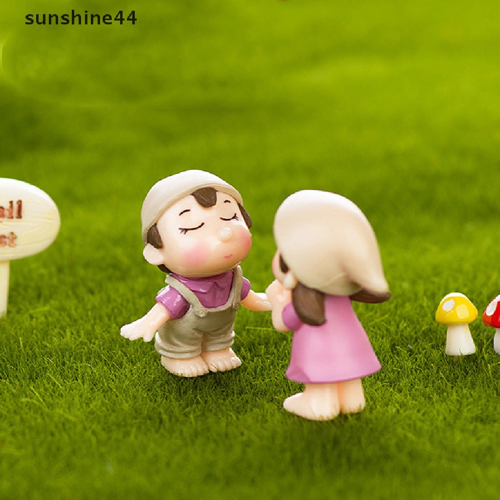 Sunshine Miniatur Pasangan Kekasih Bahan Resin Untuk Dekorasi Terrarium / Taman Peri