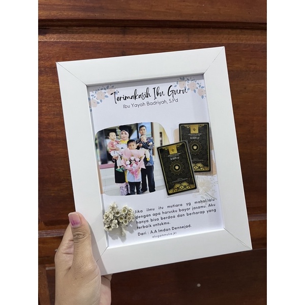 Frame hadiah gift wisuda guru