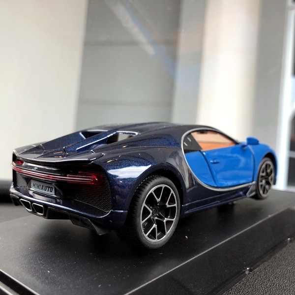 Pajangan BUGATTI CHIRON Miniatur Parfum Parfume Pewangi Mobil