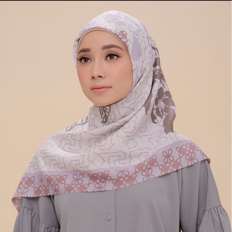 hijab jilbab segi empat motif zm zaskia mecca cendana almond