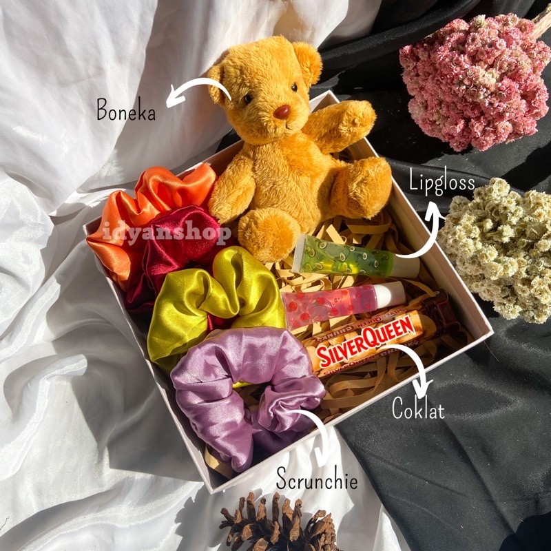 [SC BEAR] GIFTBOX SCRUNCHIE BONEKA LIPGLOSH HAMPERS VALENTINE KADO PACAR GIFT RAMADHAN ANNIVERSARY