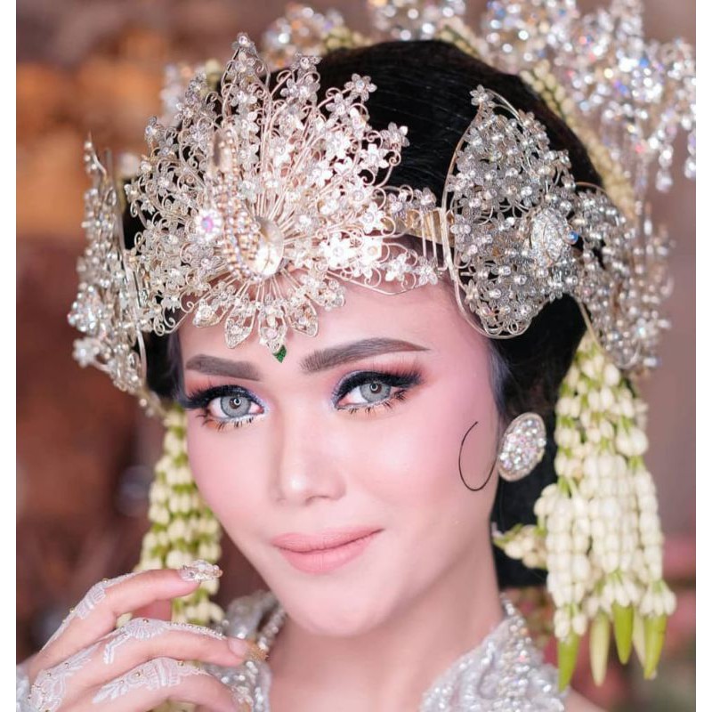 Promo siger merak syahrini