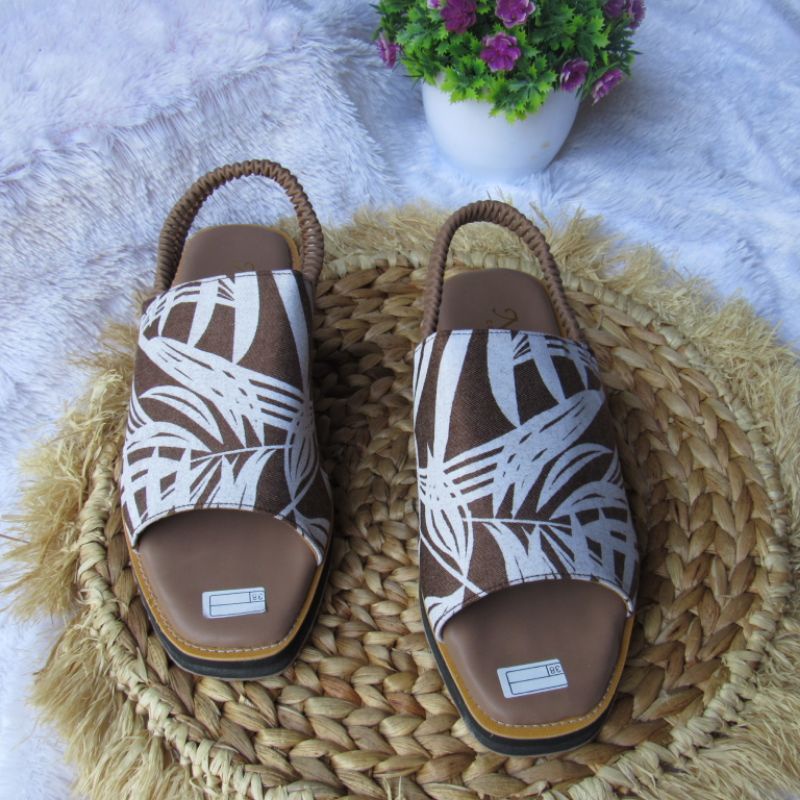 10.10 New sandal flip flop spon ringan Ds01