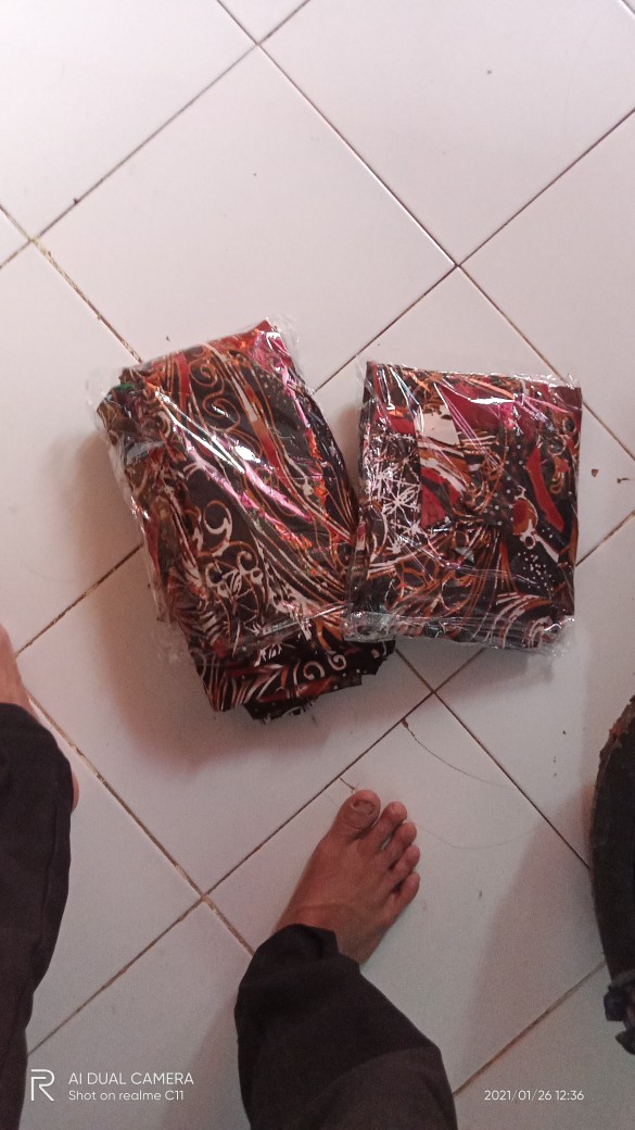 Batik Solo Modern Sarimbit Kemeja Dan Top Batwing Lilit Manual