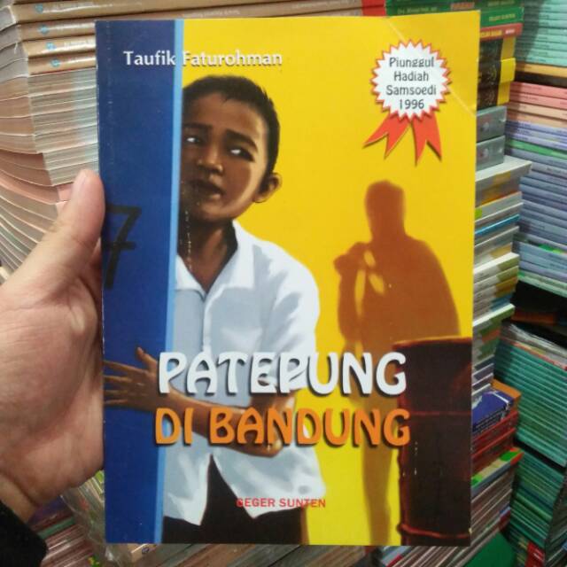 Novel Sunda Patepung Di Bandung Penerbit Geger Sunten Shopee Indonesia