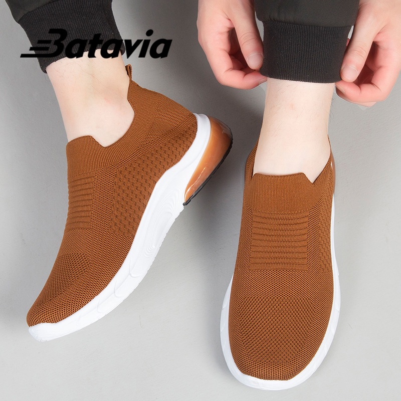 （COD）Batavia Sepatu Kasual Pria Baru Fashion Terbang dan Sepatu Kerja Bernapas Dipakai Sepatu Jogging Pria Hitam Murah B09 B21