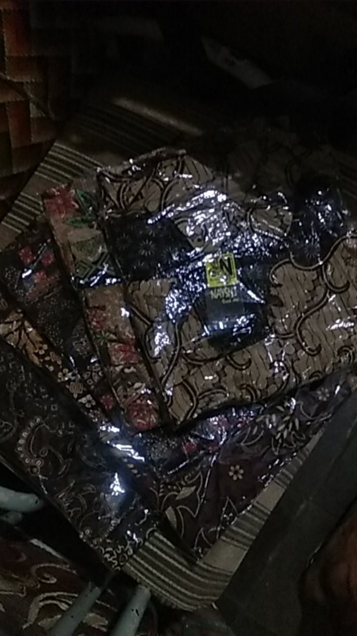 Kemeja Batik Lengan Panjang Sogan Halus Garuda Megamendung Cendrawasih Wayang Sawunggaling