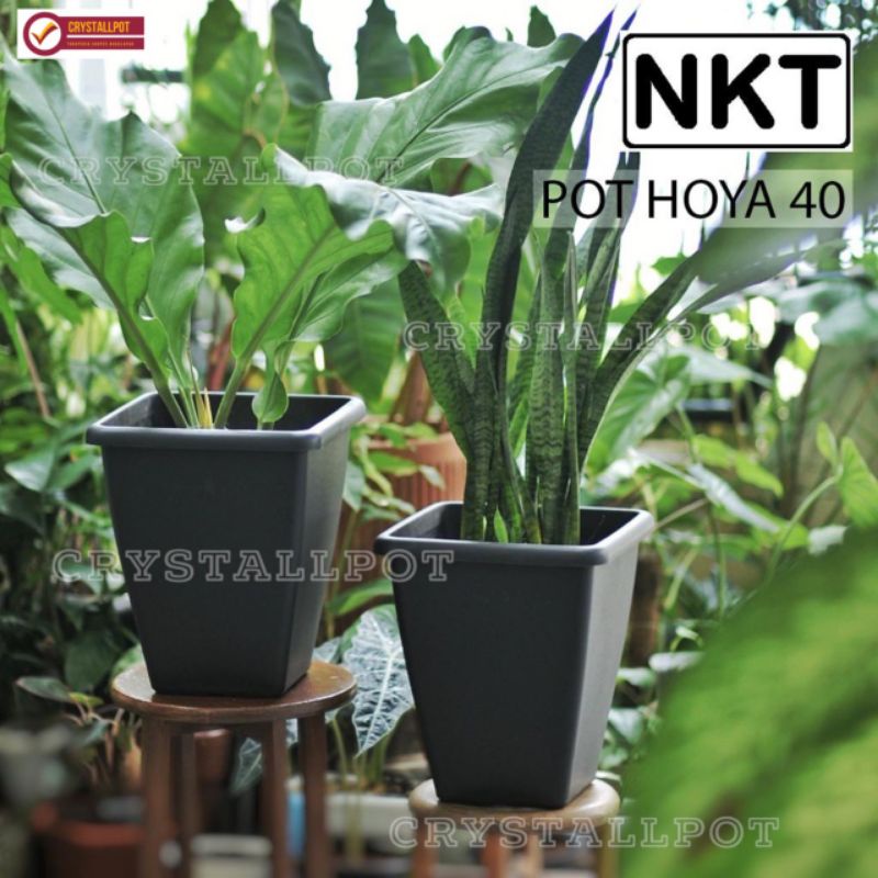 pot bunga tanaman kotak tinggi NKT HOYA 40 HITAM diameter 31cm - NKT HOYA