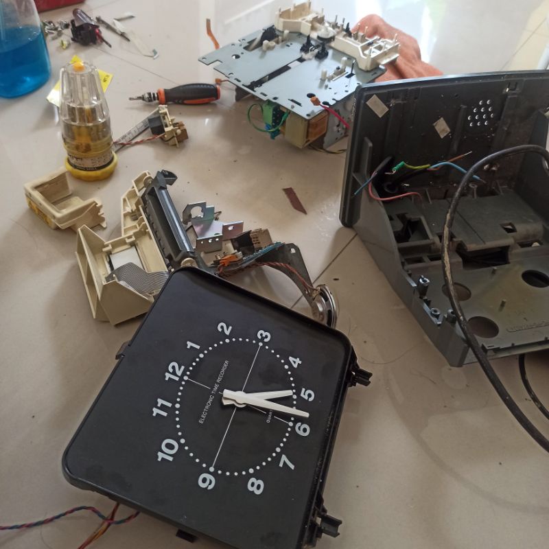 Repair dan Service Mesin Absen amano